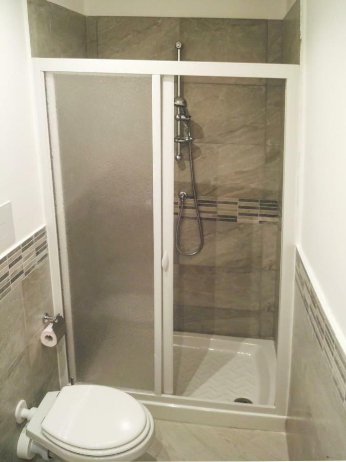 פלרמו Madinah Apartments מראה חיצוני תמונה