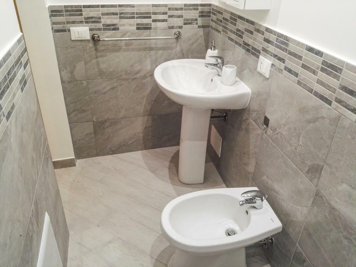 פלרמו Madinah Apartments מראה חיצוני תמונה