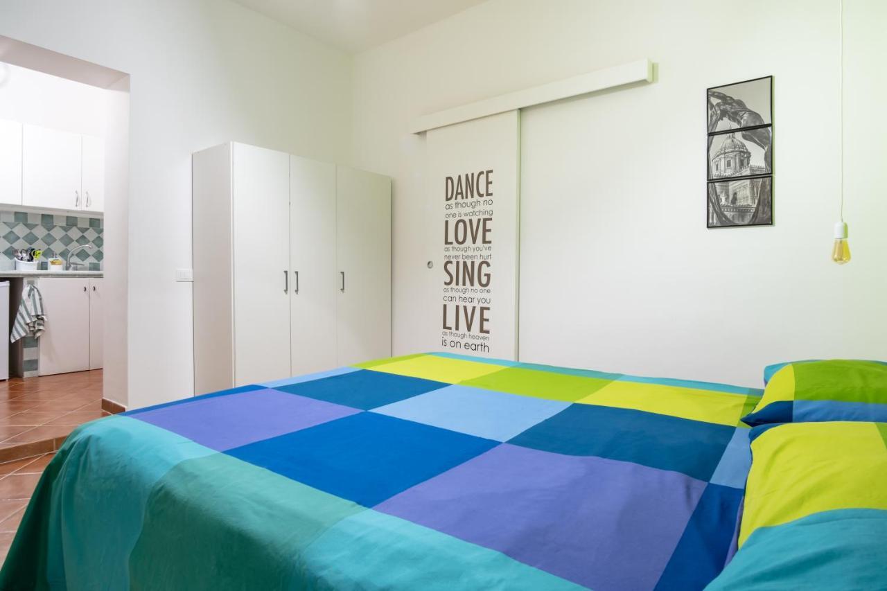 פלרמו Madinah Apartments מראה חיצוני תמונה